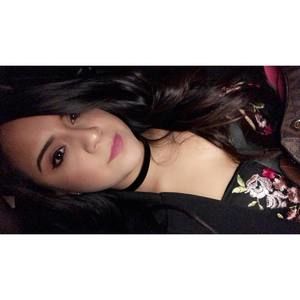 Meet your Posher, Valeria